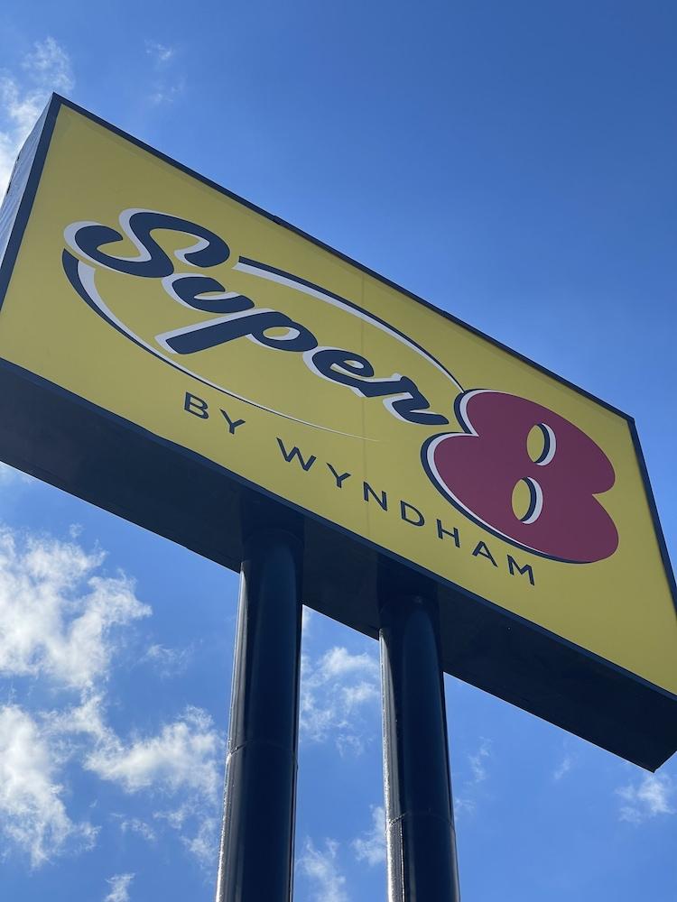 Super 8 By Wyndham San Antonio Downtown Ne Hotel Eksteriør billede
