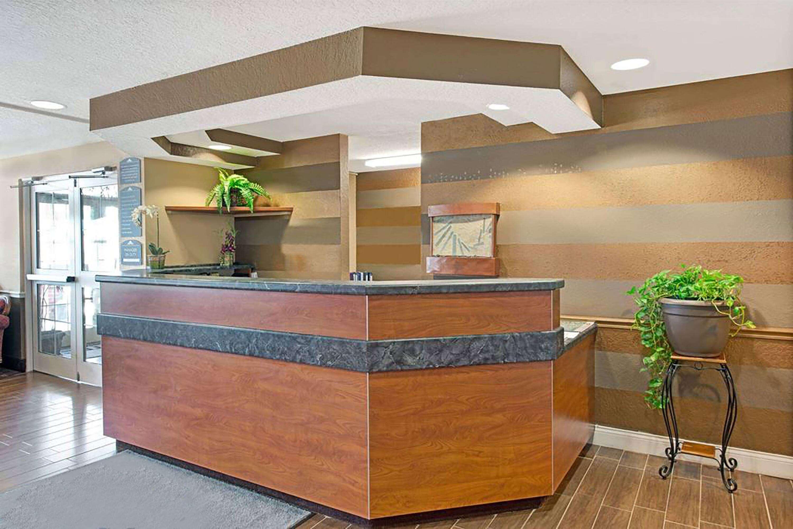 Super 8 By Wyndham San Antonio Downtown Ne Hotel Eksteriør billede